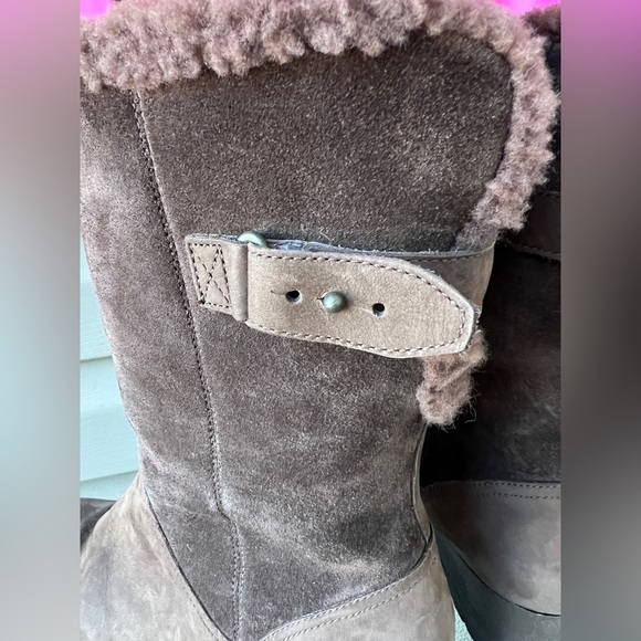 UGG EDELINA GRIZZLY BOOTS - WOMEN'S Sz 8.5 - Picture 9 of 12